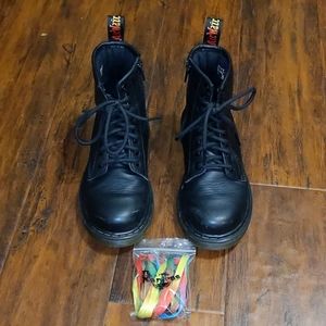 Dr Martens little girls black boots.